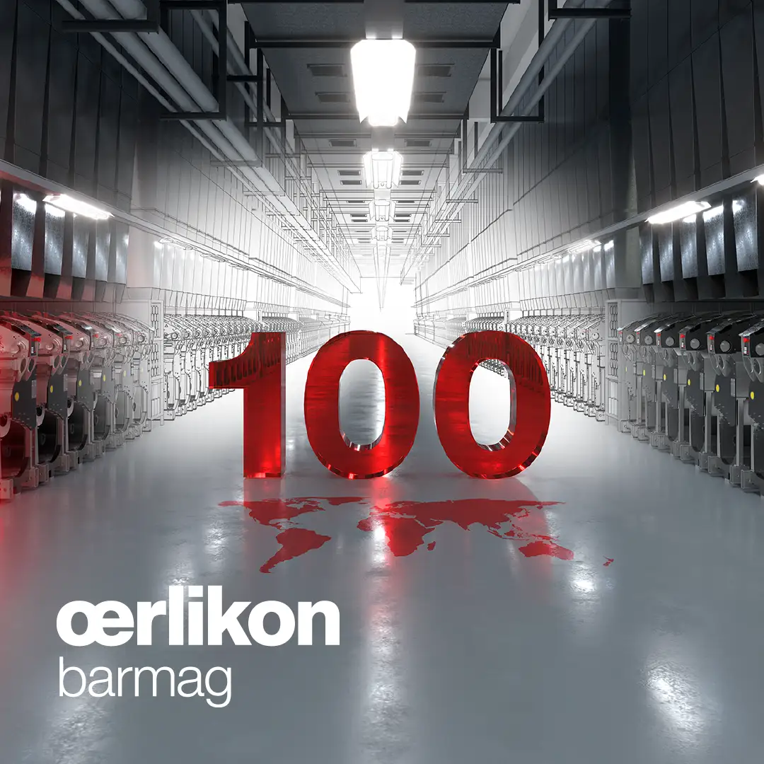 Kampagnenmotiv 100 Jahre Oerlikon Barmag, 3D-Modell einer Spinnerei-Halle, skizzenhafte Hintergrund fotorealistischer Vordergrund dreidimensionales Model der Zahl 100 aus rotem, halbtransparentem Plexiglas